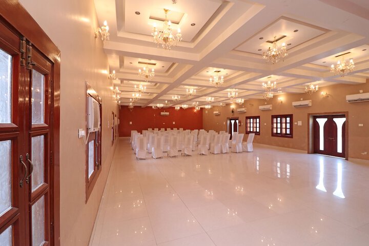 Ballroom/Hall 7 of 27