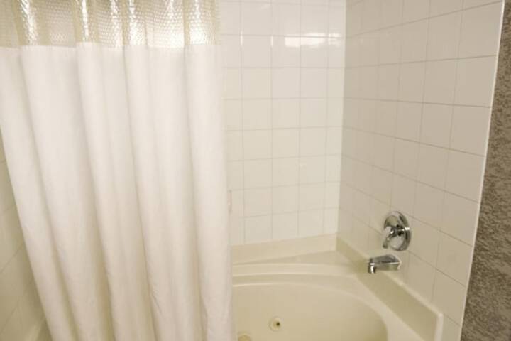 Room 73 of 110