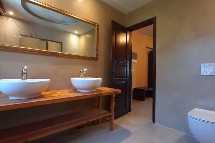 Room 78 of 110