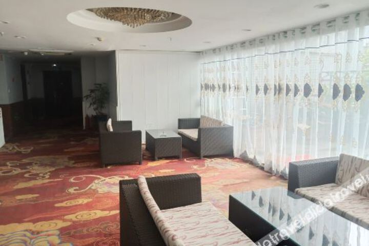 Hotel Interior 4 of 15