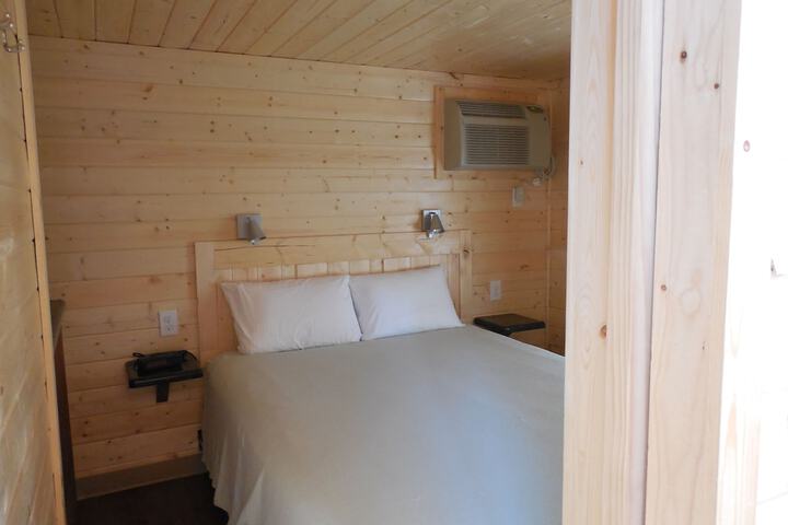 Room 5 of 43