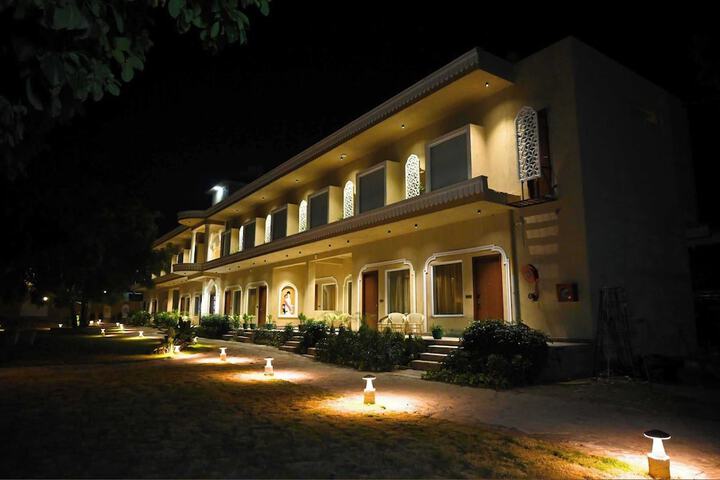 Hotel 50 of 53