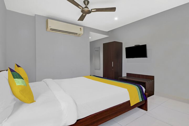 Room 17 of 32