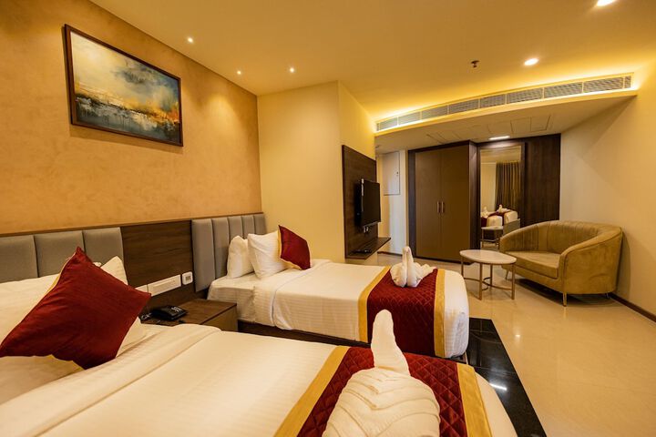 Room 3 of 20