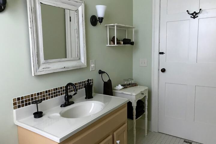 Clean Restrooms