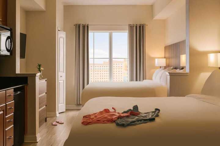 Room 5 of 25