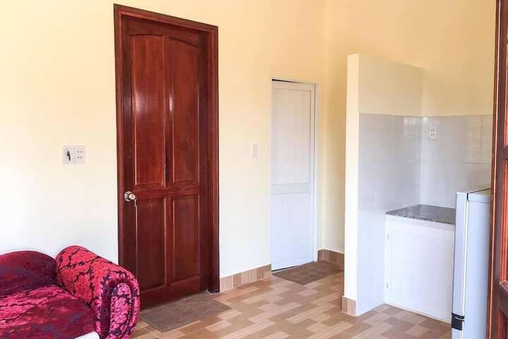 Room 8 of 37