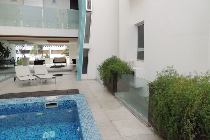 Pool 65 of 94