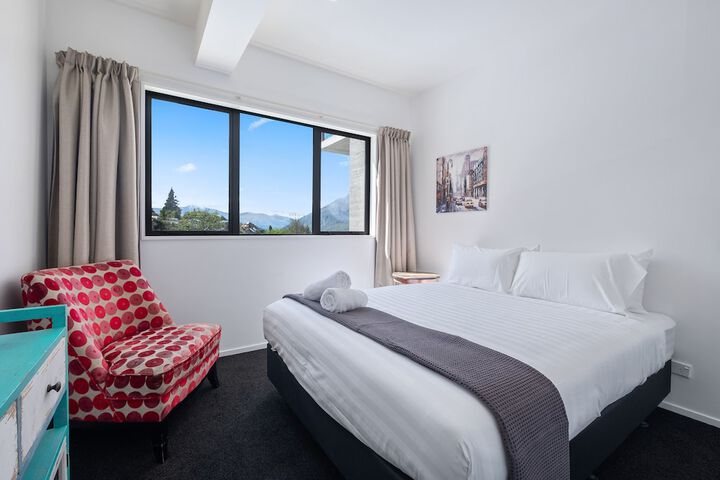 Room 2 of 14