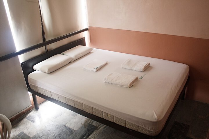 Room 16 of 31