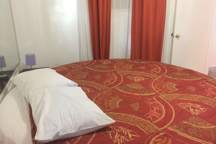 Room 14 of 38