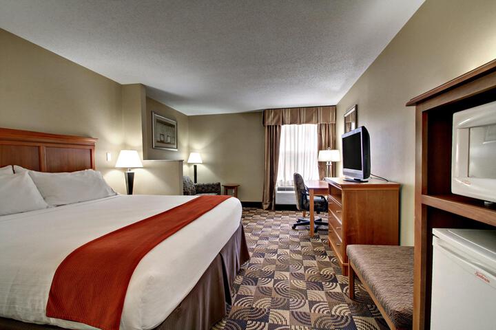Standard | King Bed (6 of 28)
