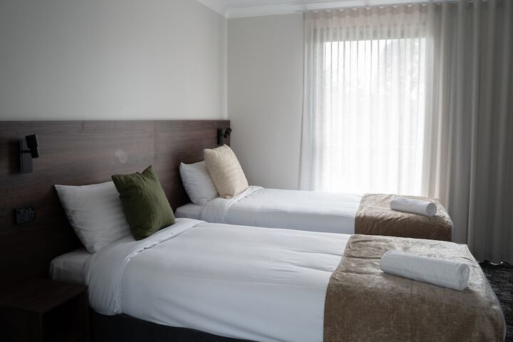 Room 3 of 33