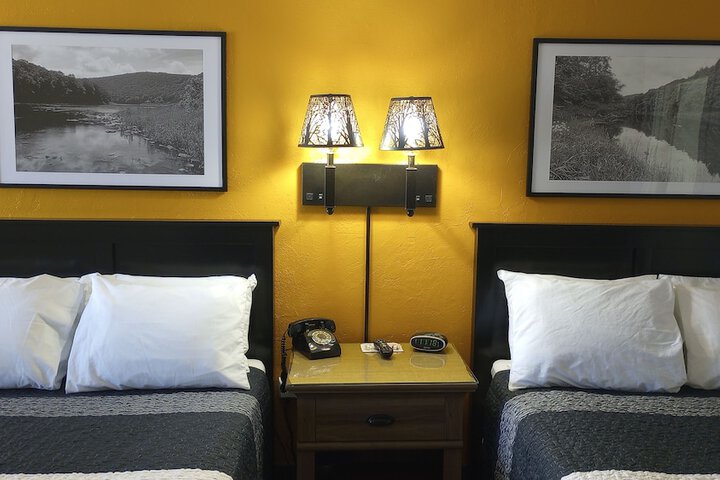 Room 6 of 19