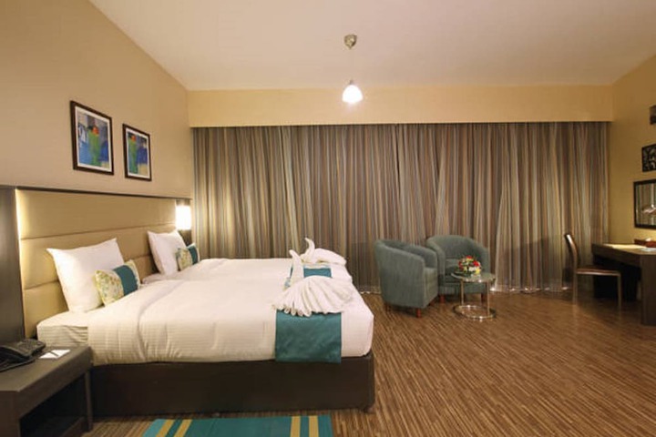 Room 9 of 27