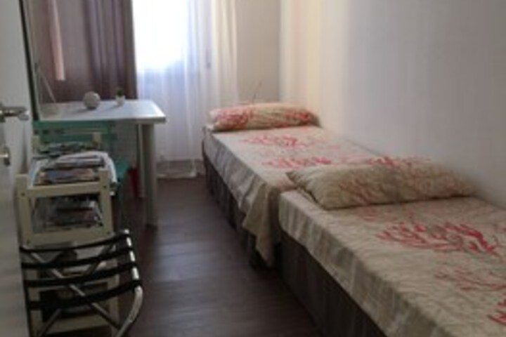 Room 30 of 104