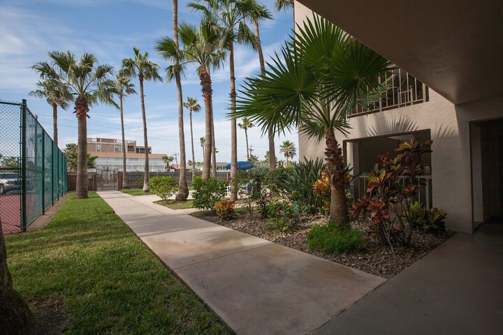 Property Grounds 23 of 28