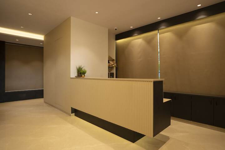 Hotel Interior 4 of 39