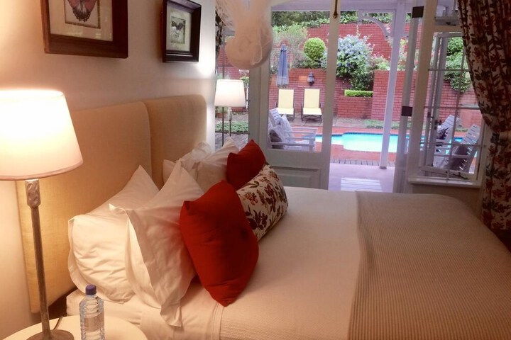 Room 16 of 31