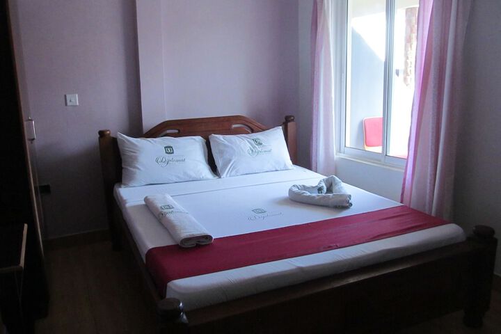 Room 14 of 34