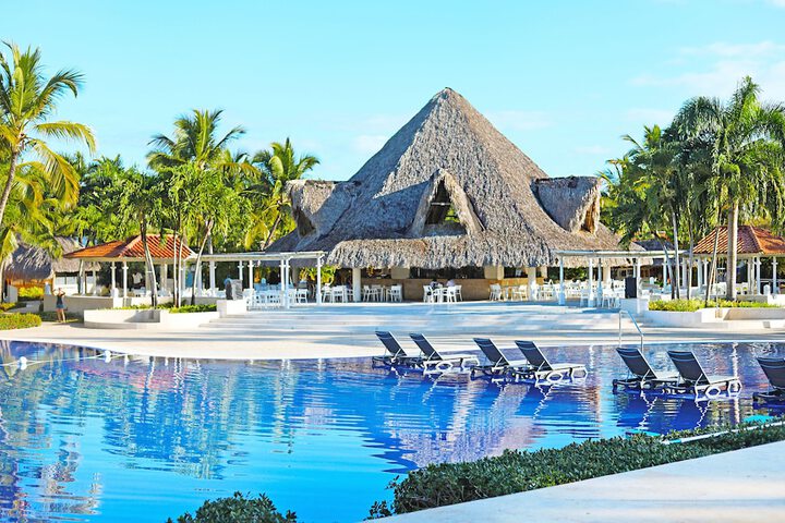 Pool 40 of 81