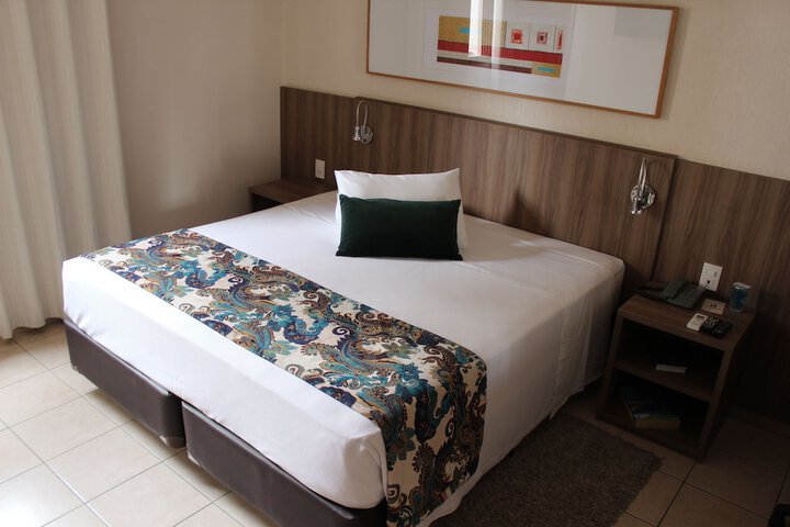 Room 17 of 48