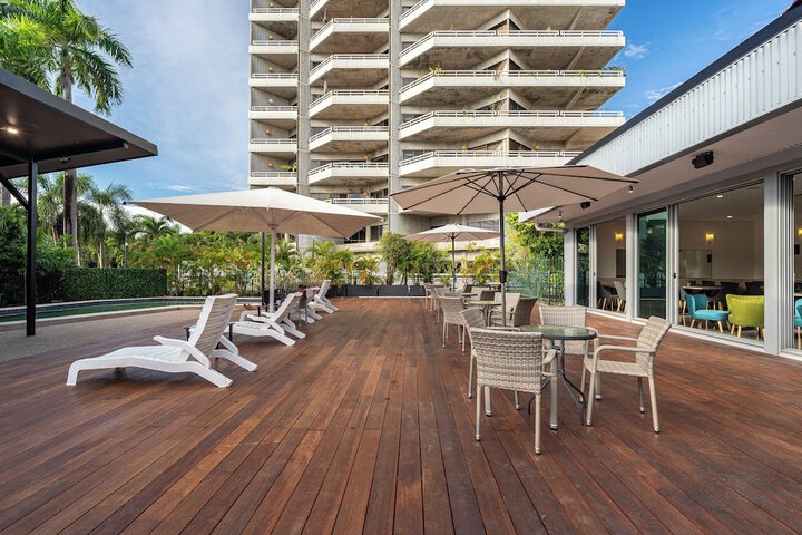 Sundeck 51 of 52