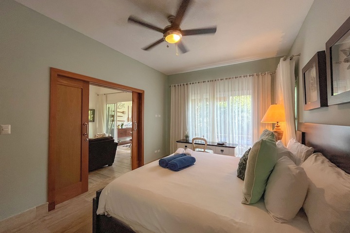 Room 36 of 219