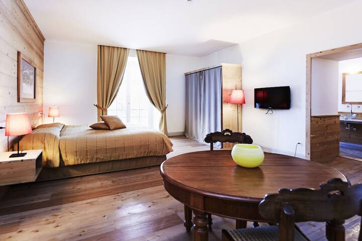 Room 40 of 177
