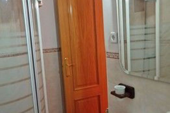 Room 10 of 169