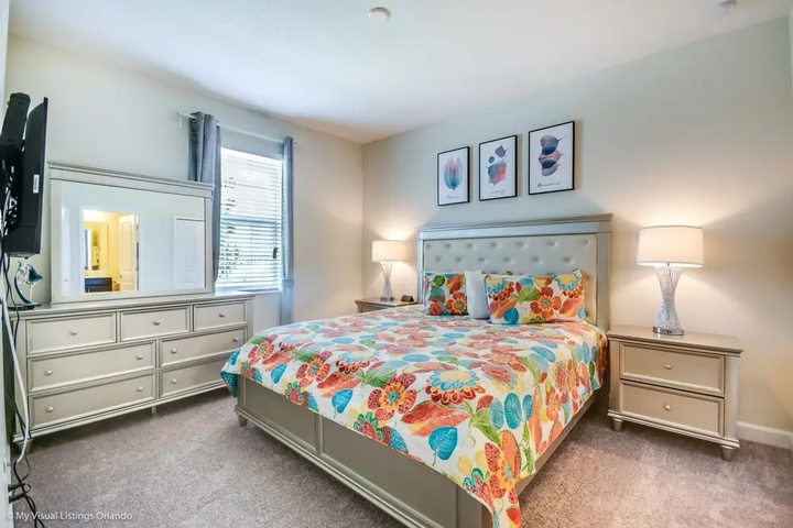 Room 5 of 30