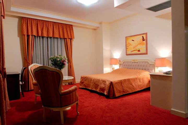 Room 20 of 54