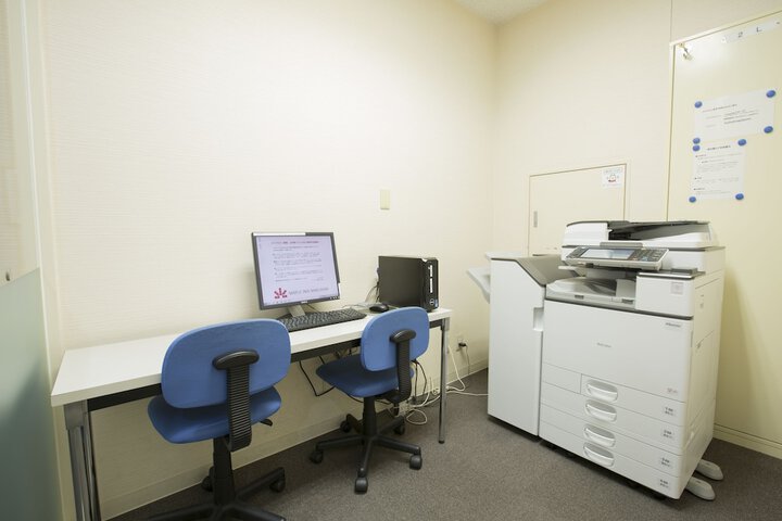Business Center 29 of 32