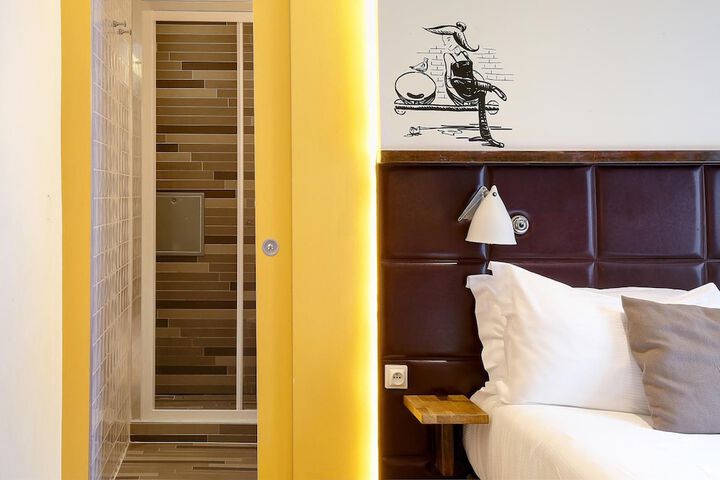 Room 33 of 56