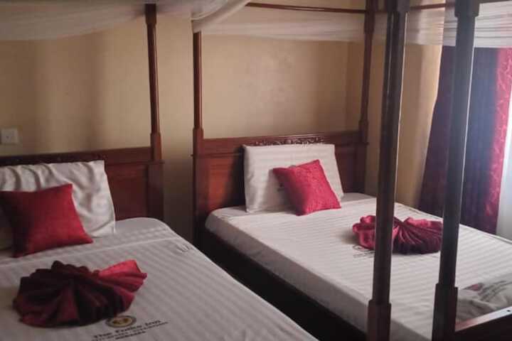 Room 2 of 6