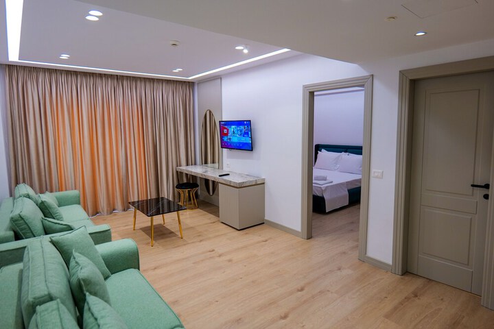 Room 63 of 102