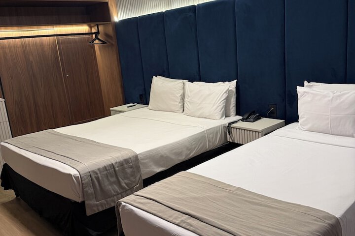 Room 32 of 130