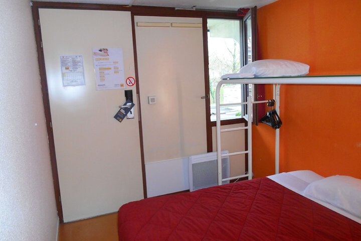Room 18 of 41