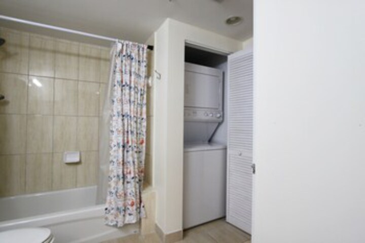 Room 17 of 263