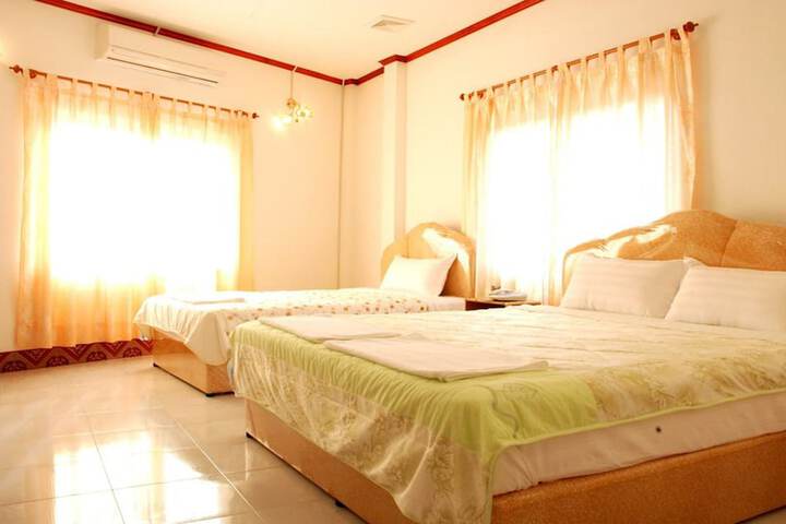Room 18 of 37