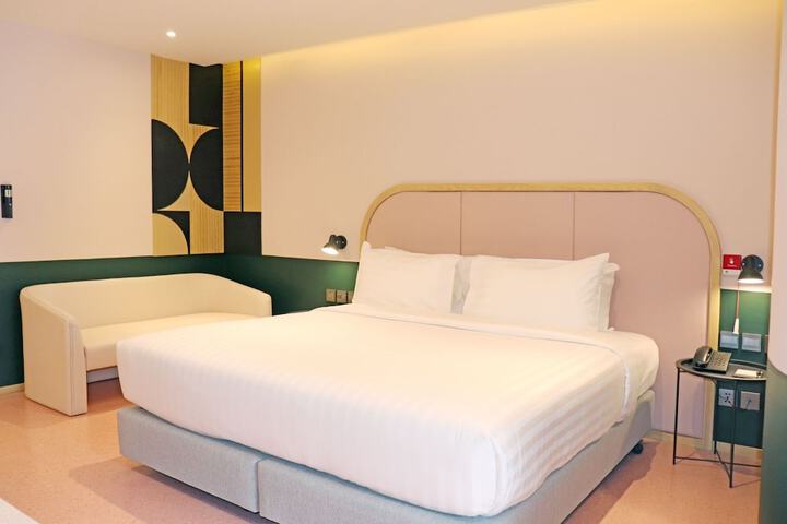 Room 29 of 155