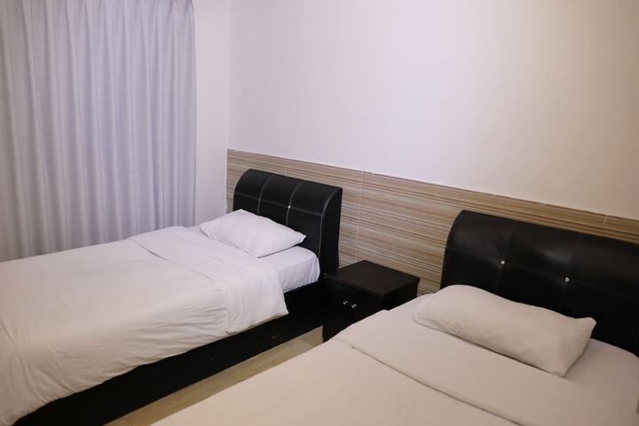 Room 4 of 21