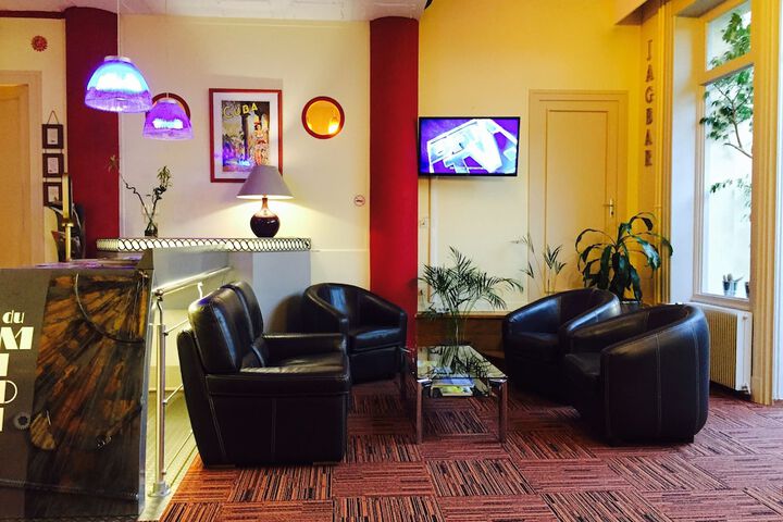 Guest Lobby