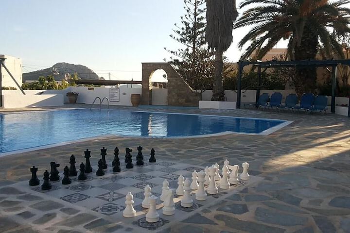 Pools & Facilities