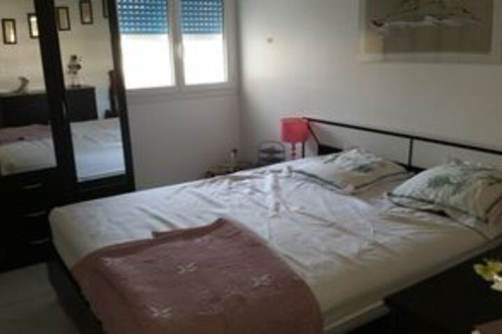 Room 14 of 22