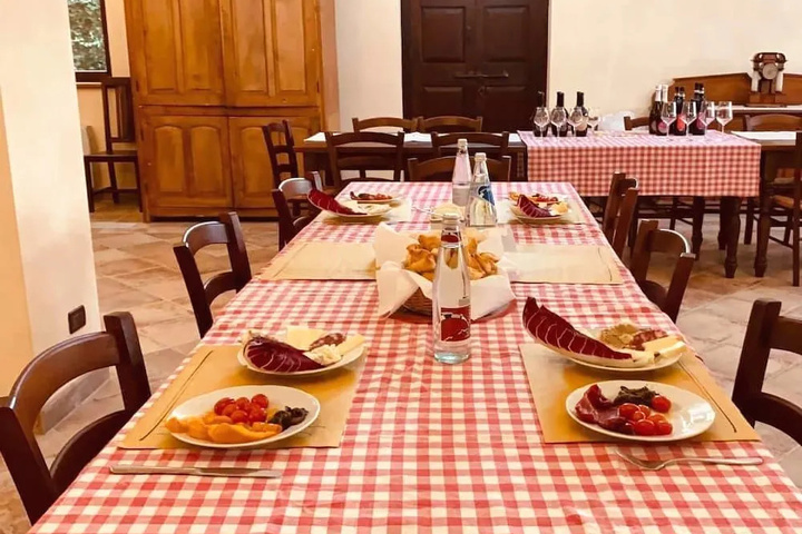 restaurant