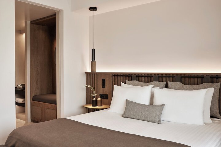Room 40 of 155