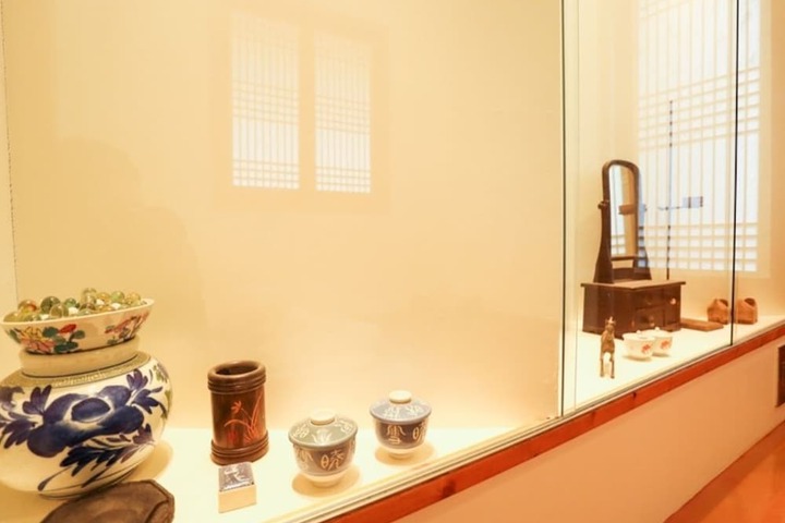 Room 16 of 51