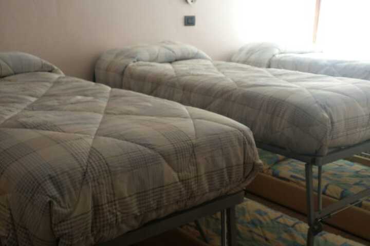 Room 8 of 10
