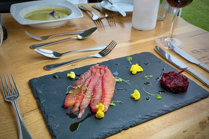 Dining 49 of 54